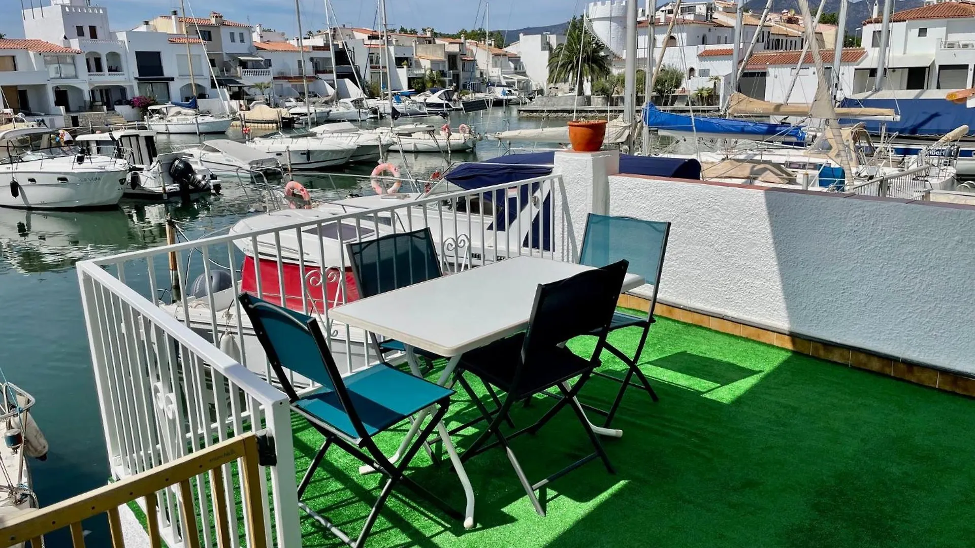 Apartment Apt Rhodes B Dans La Marina D'Empuriabrava, Terrasse Avec Vue Sur Port Rhodes Et Les Pyrenees