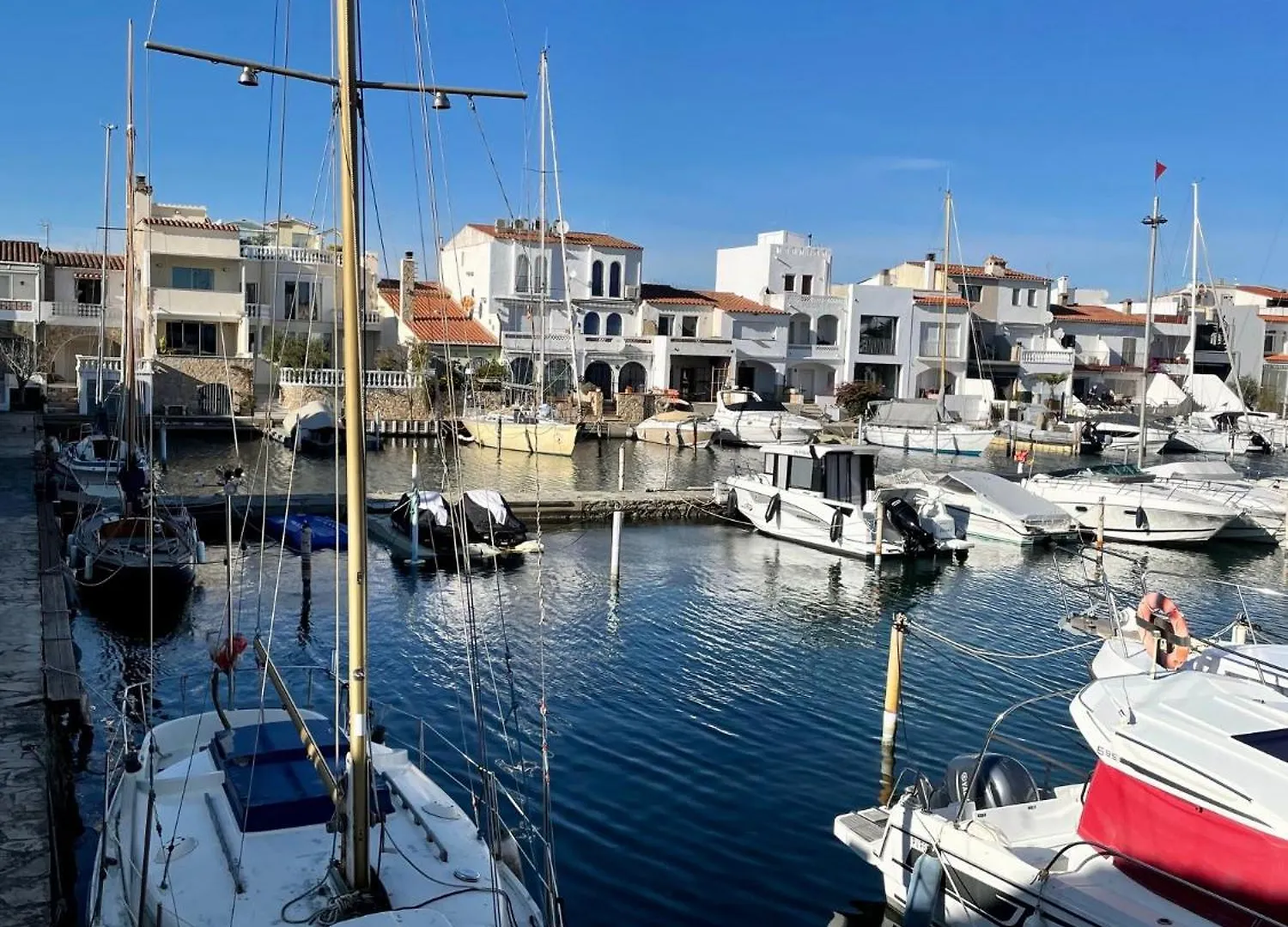 Apartment Apt Rhodes B Dans La Marina D'Empuriabrava, Terrasse Avec Vue Sur Port Rhodes Et Les Pyrenees Spain