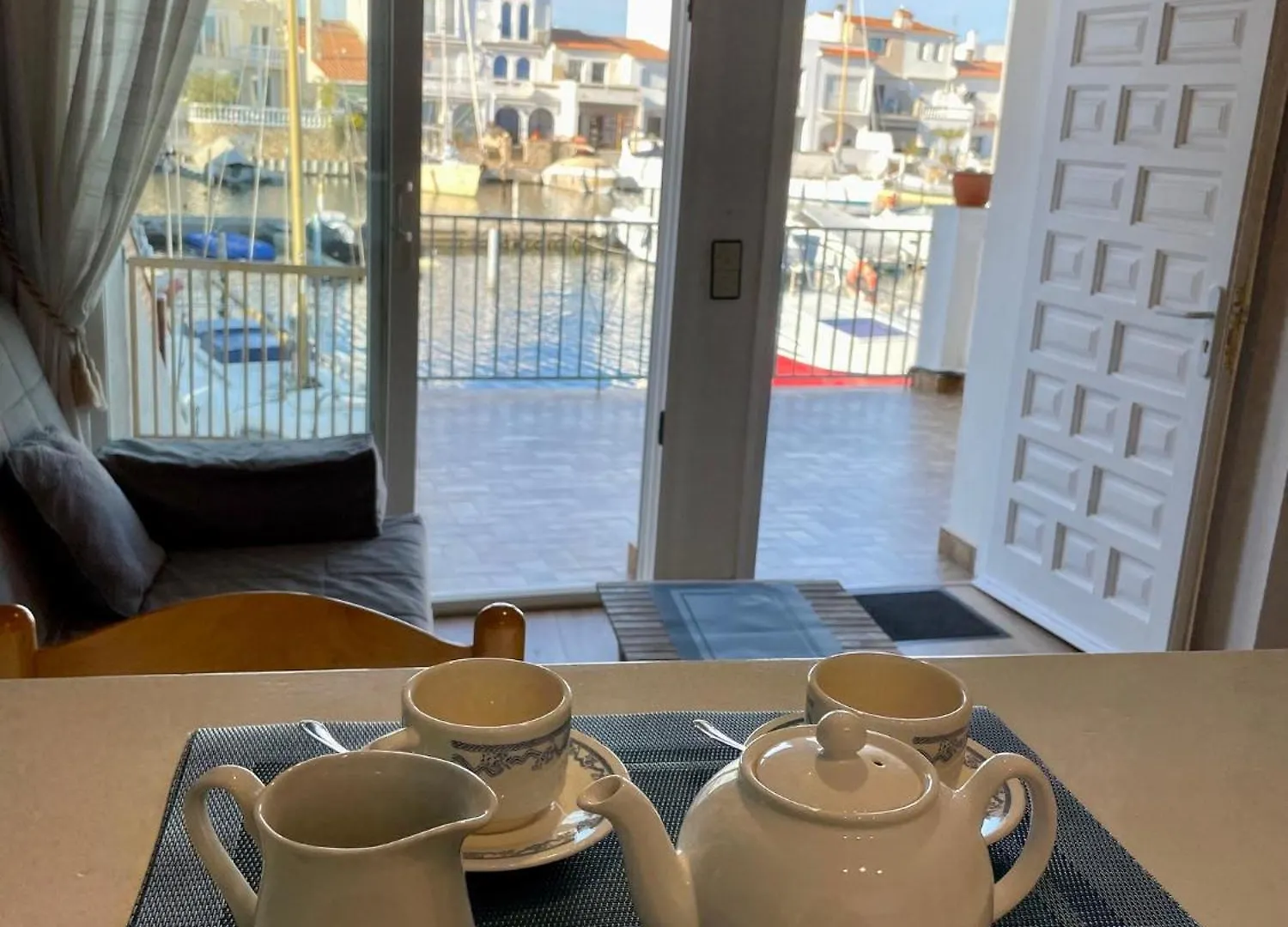 Apt Rhodes B Dans La Marina D'Empuriabrava, Terrasse Avec Vue Sur Port Rhodes Et Les Pyrenees